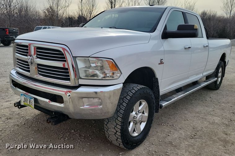 2014 Ram 3500 Crew Cab pickup truck - NK9772