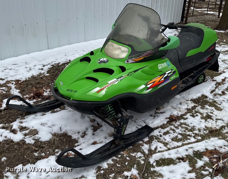 2001 Artic Cat Z440 snowmobile - OE9516