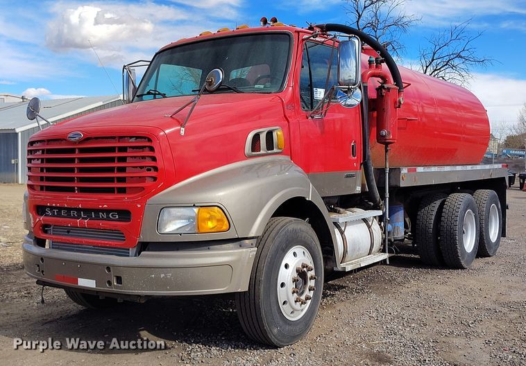 2001 Sterling A-Line vacuum truck - DT0961