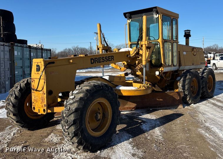 Dresser 830 motor grader - DU6968