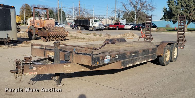 2004 Load Trail equipment trailer - EA2715