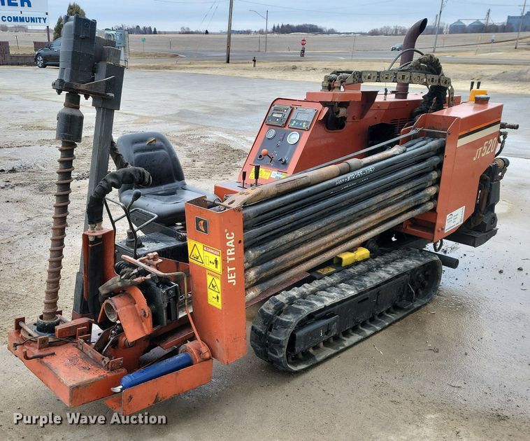 2002 Ditch Witch JT520 directional boring unit - EA2825