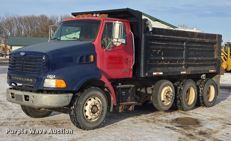 2004 Sterling L8500 dump truck - EB1288