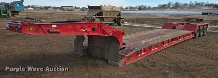 2012 Globe Trailer Manufacturing lowboy equipment trailer - EB1297