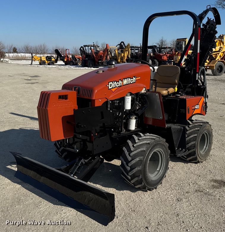 2015 Ditch Witch RT45 trencher - EF2403