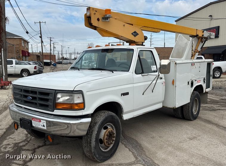 1997 Ford F450 Super Duty bucket truck - EF2411