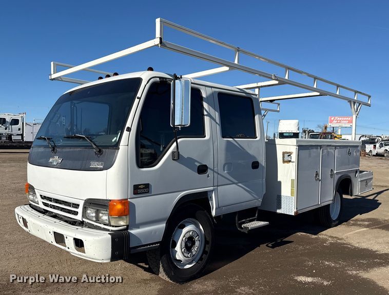 2003 Chevrolet W5500 utility / service truck - EG2058