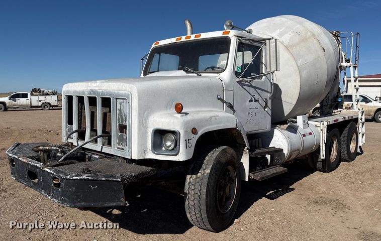 1986 International F2674 ready mix truck - EP2913