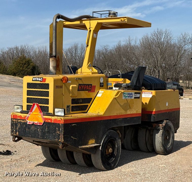 2000 Hypac C530AH pneumatic roller - ES5819