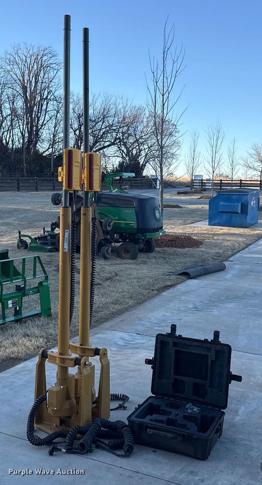 Trimble GPS equipment - ES5849