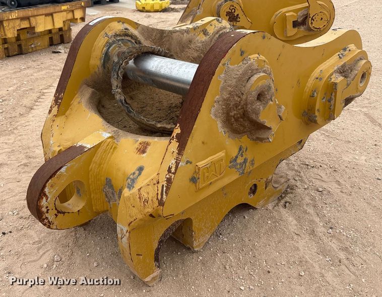 2021 Caterpillar VB linkage excavator quick coupler - EU4856