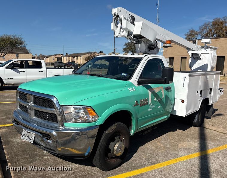 2015 RAM 3500 bucket truck - EU7370