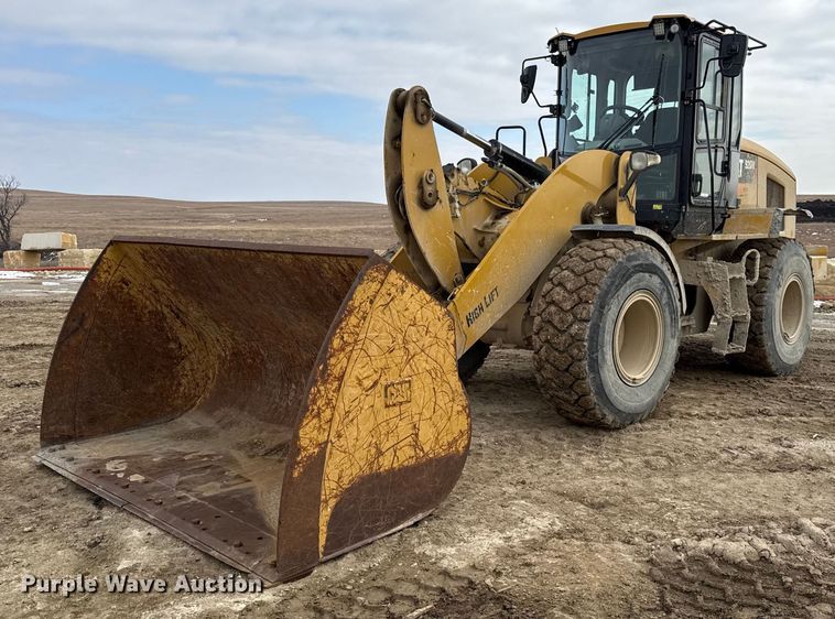 2017 Caterpillar 926M high lift wheel loader - EV6003