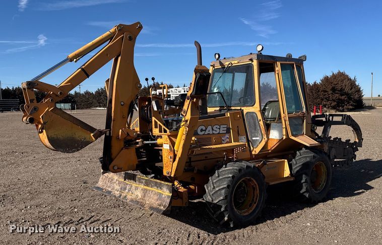 2001 Case 960 trencher - FB0630