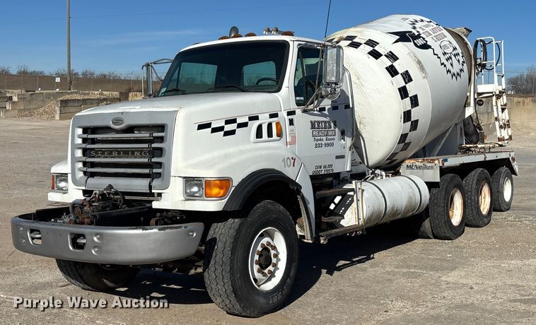 2003 Sterling L8500 ready mix truck - FC1523