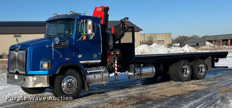 2018 Western Star 4700 crane truck - FK1601