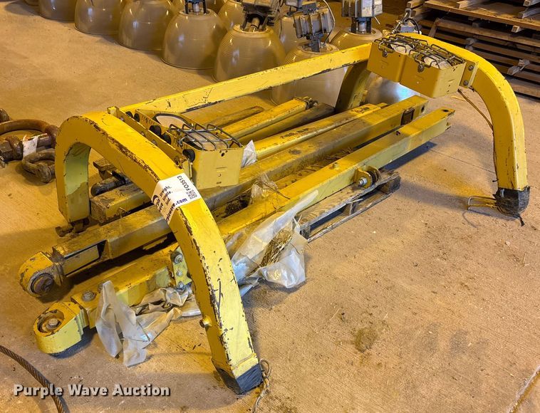 Catterpillar D-6T D6T sweep - FO3513