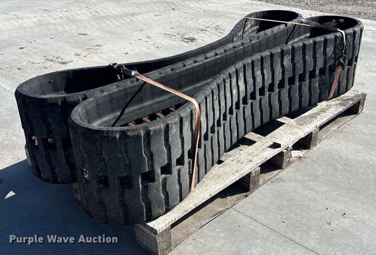 17.5" W  skid steer tracks - FO3531