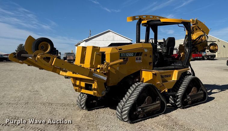 2020 Vermeer RTX1250i2 vibratory cable plow - OE9541