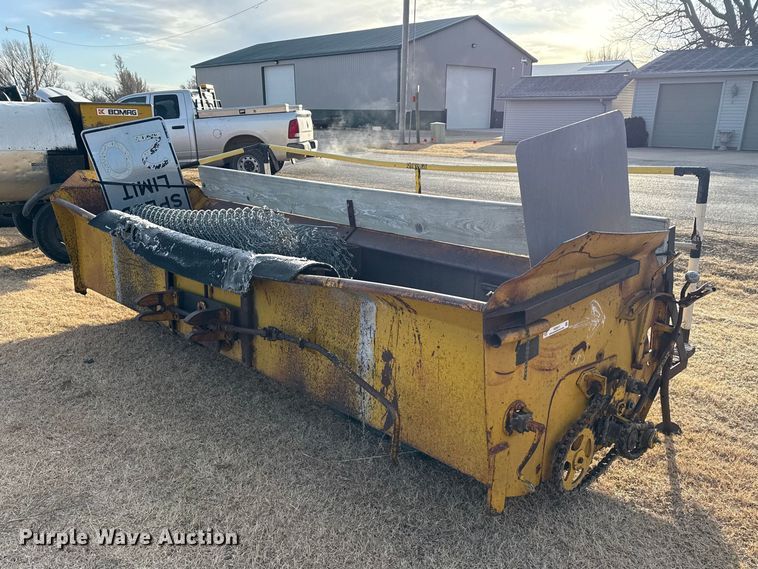 Buckeye chip spreader - DZ5017