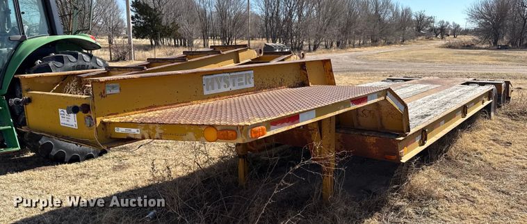 1982 Hyster drop deck equipment trailer - EP2990