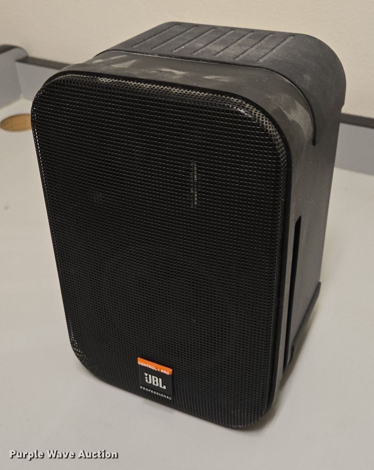 JBL speakers - ES2920