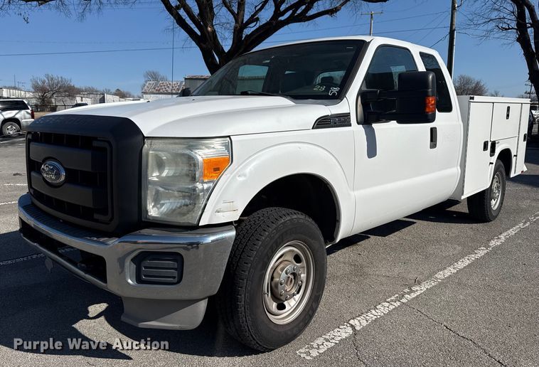 2012 Ford F250 Super Duty XL Ext. Cab utility bed pickup truck - FB8595
