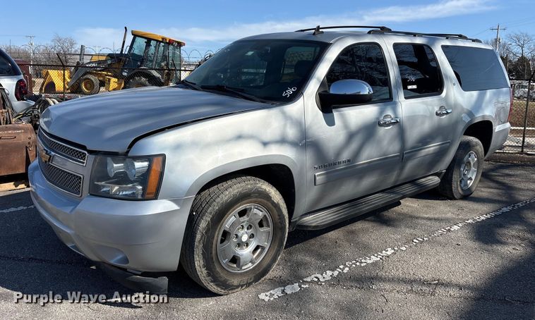 2012 Chevrolet Suburban SUV - FB8619