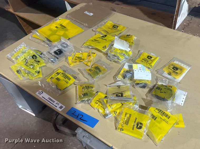 John Deere parts - FB8650