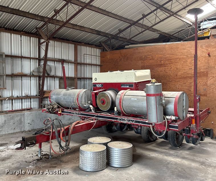 Case 900 Cyclo Air planter - FC1558