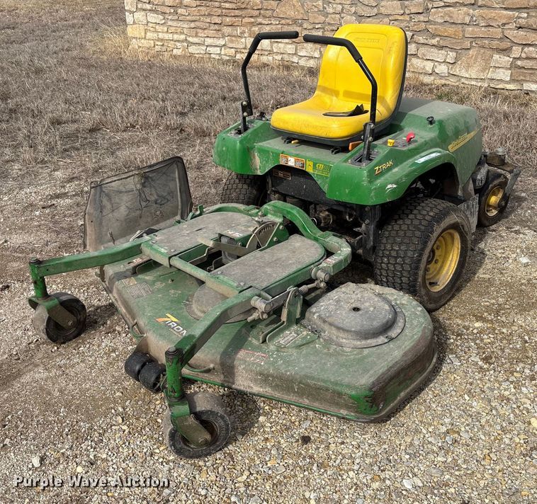 John Deere F687 ZTR lawn mower - FC1564
