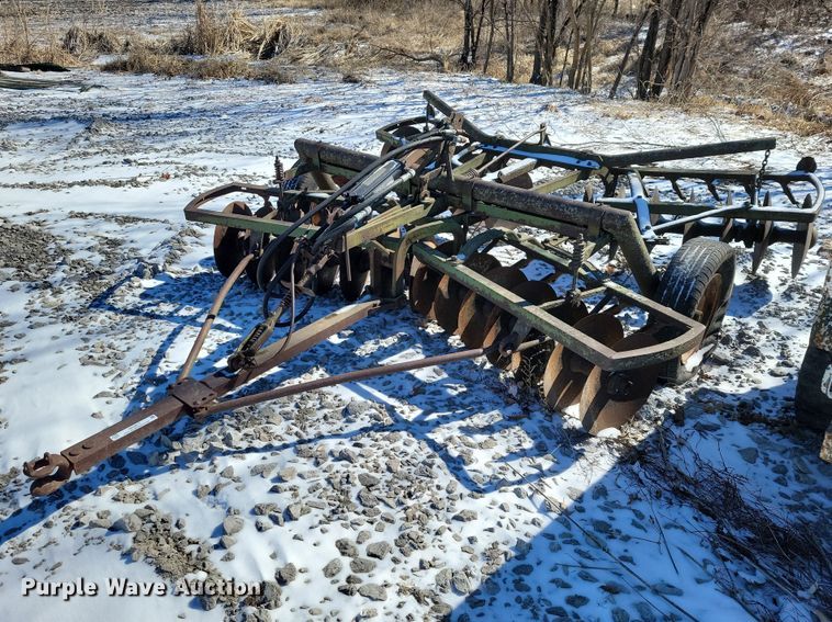 John Deere  tandem disk - NK9817