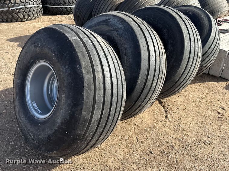 (4) 21.5L-16.1SL tires and wheels - DZ5046