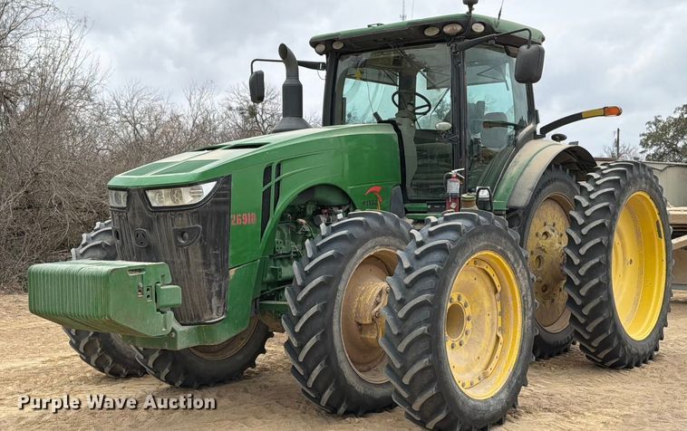 2016 John Deere 8245R MFWD tractor - ED5128