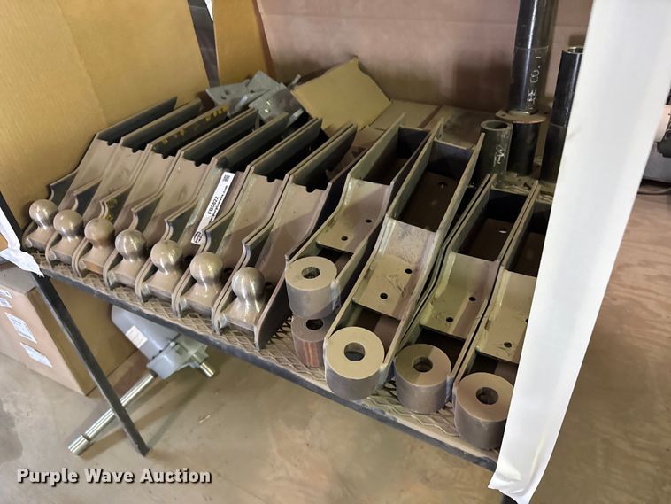 Pivot end hitches - FB0822