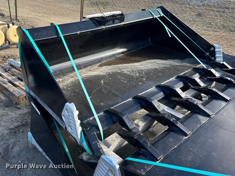 Land Pride skid steer bucket - FB0846