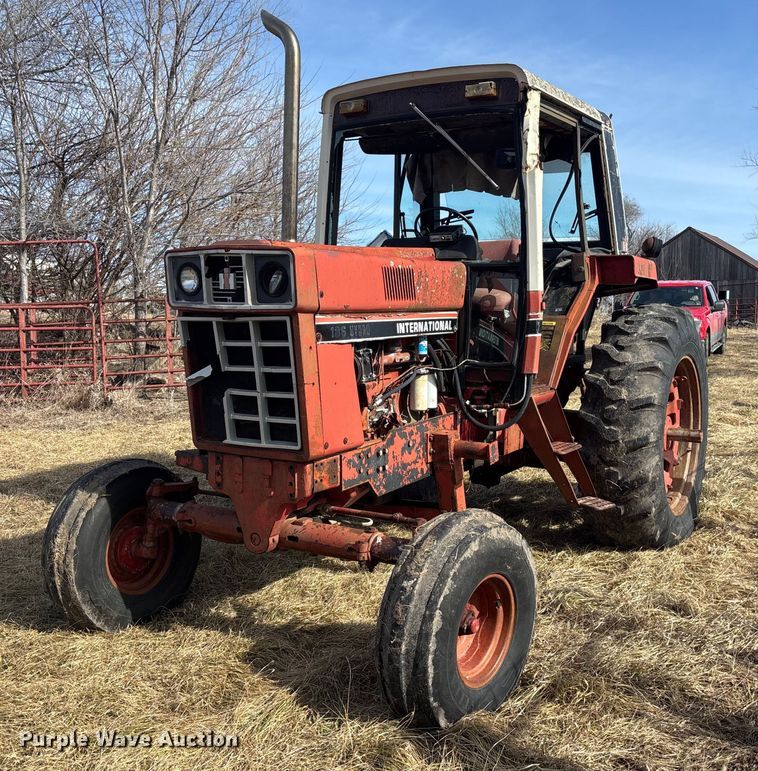 1979 International Harvester Hydro 186 tractor - YA2154