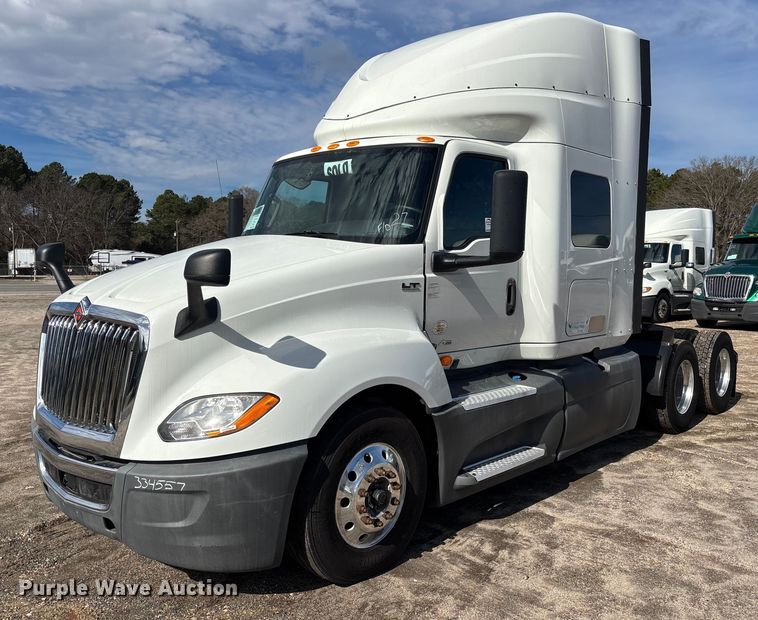 2019 International LT625 semi truck - DU0397