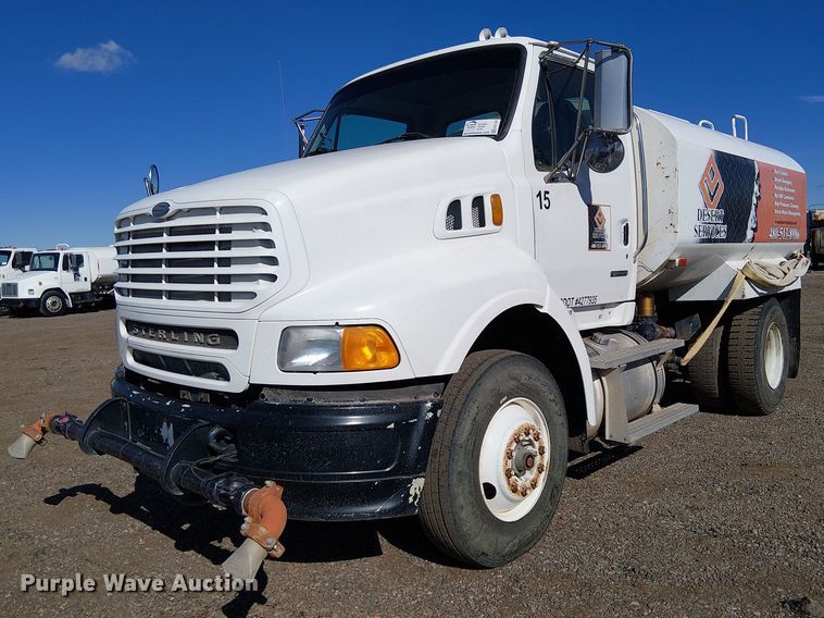 2005 Sterling L8500 water truck - EE5183