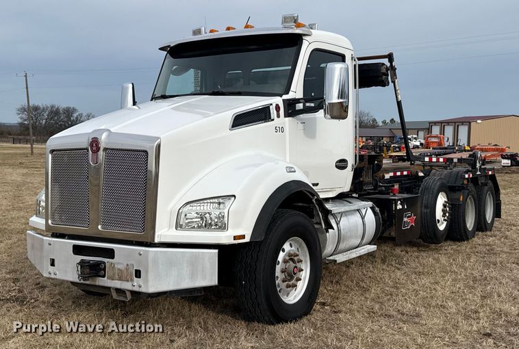 2019 Kenworth T880 roll-off container truck - ES5834