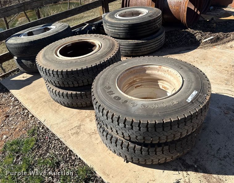 (8) wheels and tires - ES5895