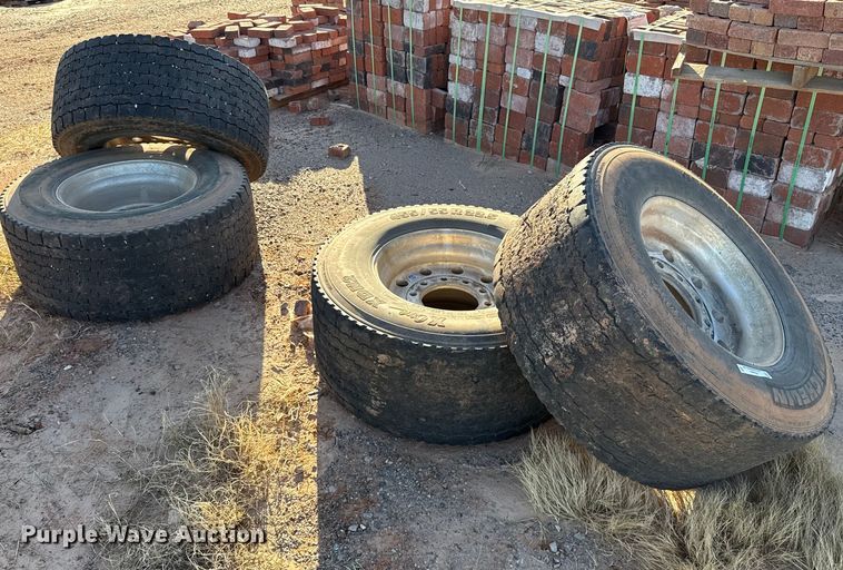 Wheels and tires - ES5900