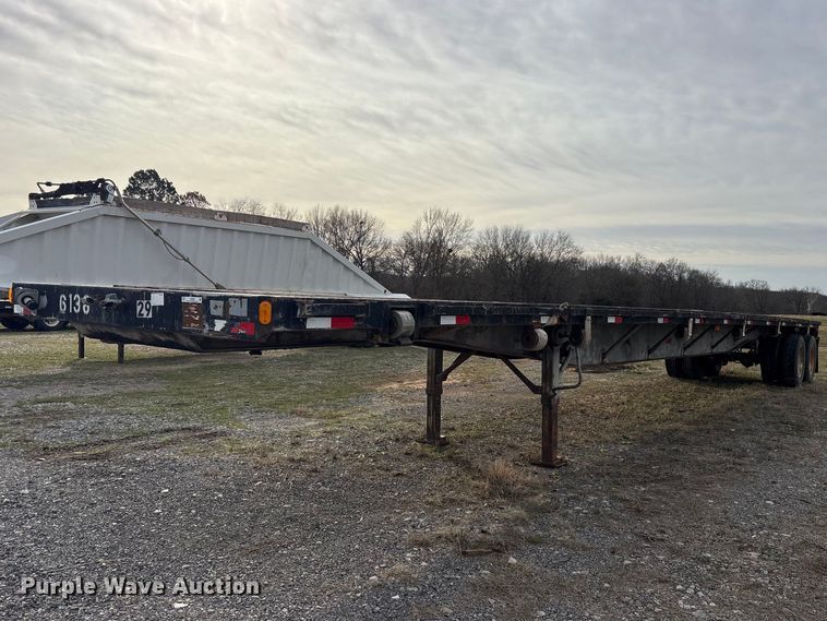 1991 Frauhauf flatbed trailer - ES8586