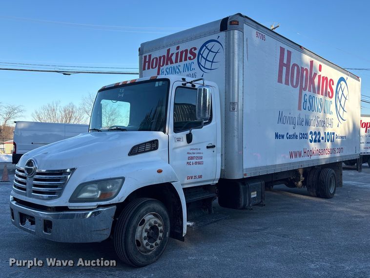 2008 Hino 268 box truck - ET8651