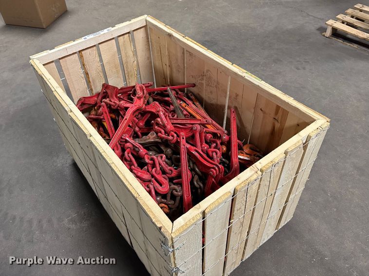 Approximately (100) chain binders - FB0907