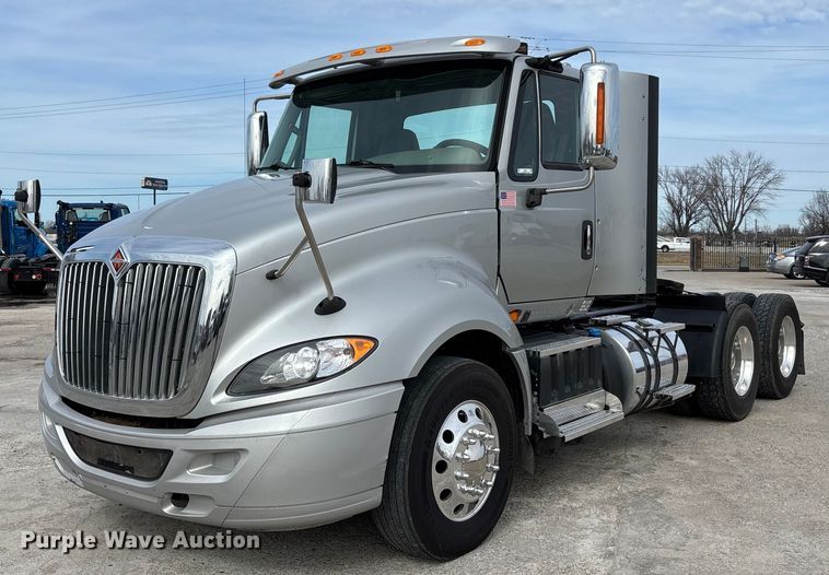 2017 International Pro Star Plus semi truck - FB3517