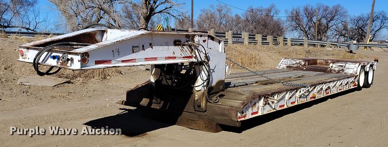 1996 Atoka lowboy equipment trailer - IH9445