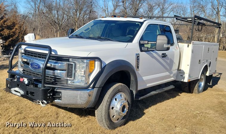 2017 Ford F450 Super Duty Ext. Cab utility / service truck - NK9796