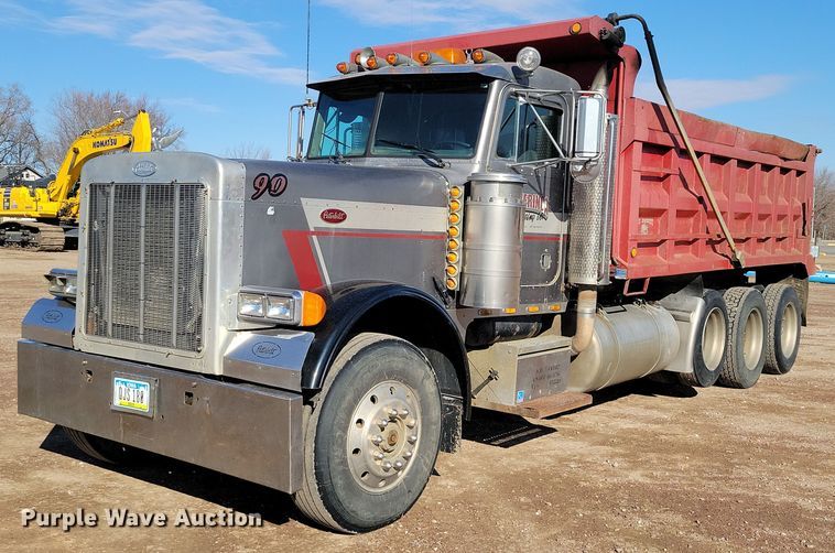 1990 Peterbilt 379 dump truck - NK9798