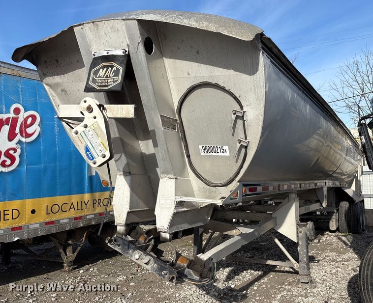2008 MAC end dump trailer - YA1947